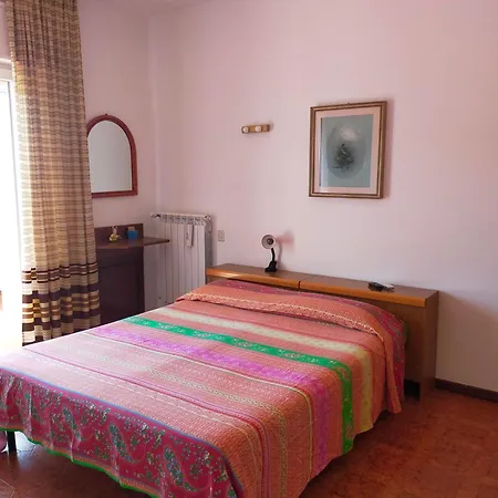 Cinzia House Васто